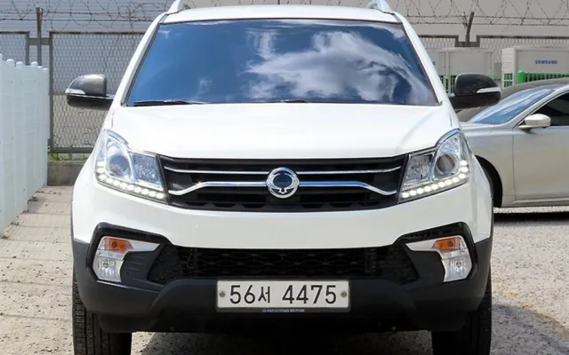 뉴스타일코란도C 중고차 뉴스타일코란도C 2.2 익스트림 2WD 매물 사진 2 - 2017/02 113,468km